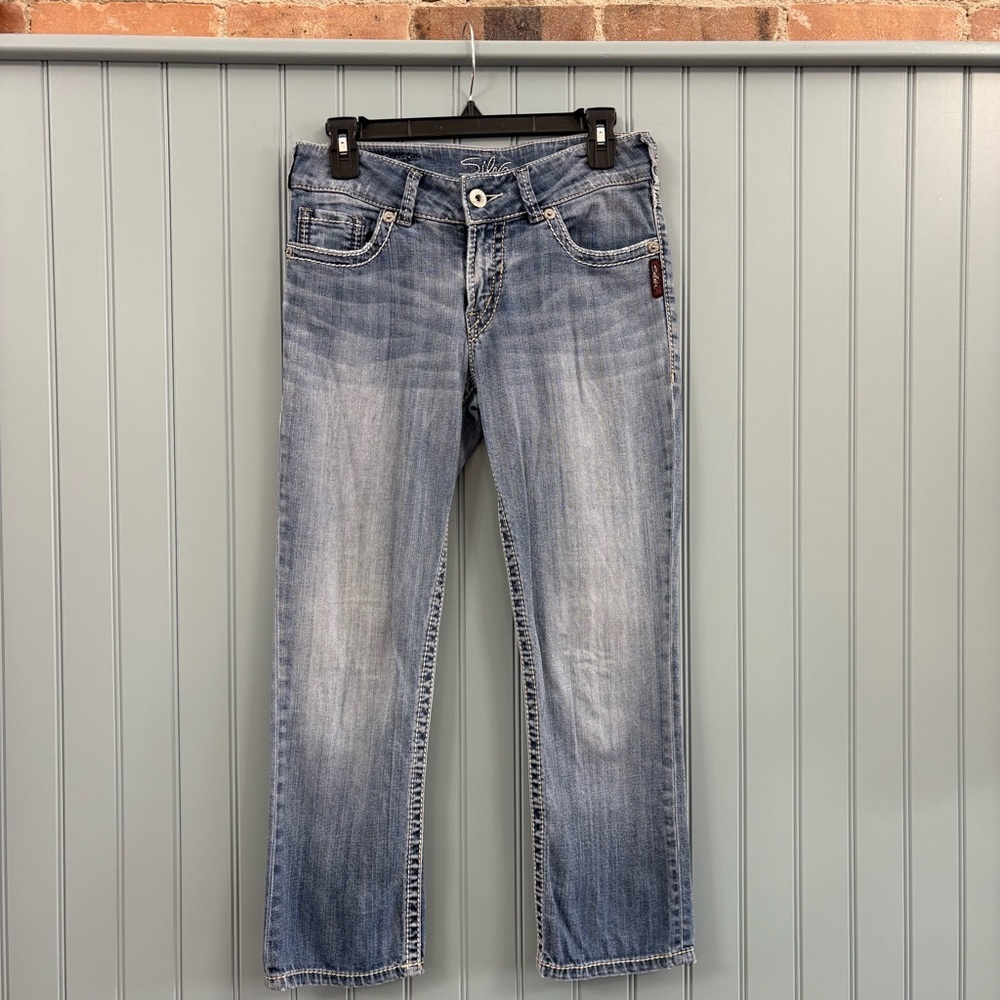 Silver Suki Light Wash Jean Capri Pants size 28